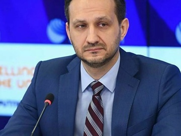 Владимир Петрович Чуланов рассказал об особенностях лечения ковида в легкой форме. Интервью на "России 24"